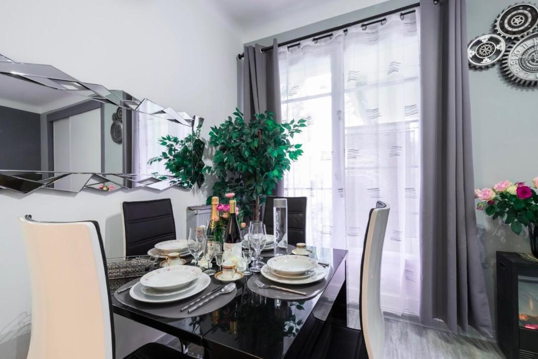 Beau 3 Pieces, 7 Pers, 2 Terrasses, Centre, Calme, Securite Apartment Nice Exterior photo
